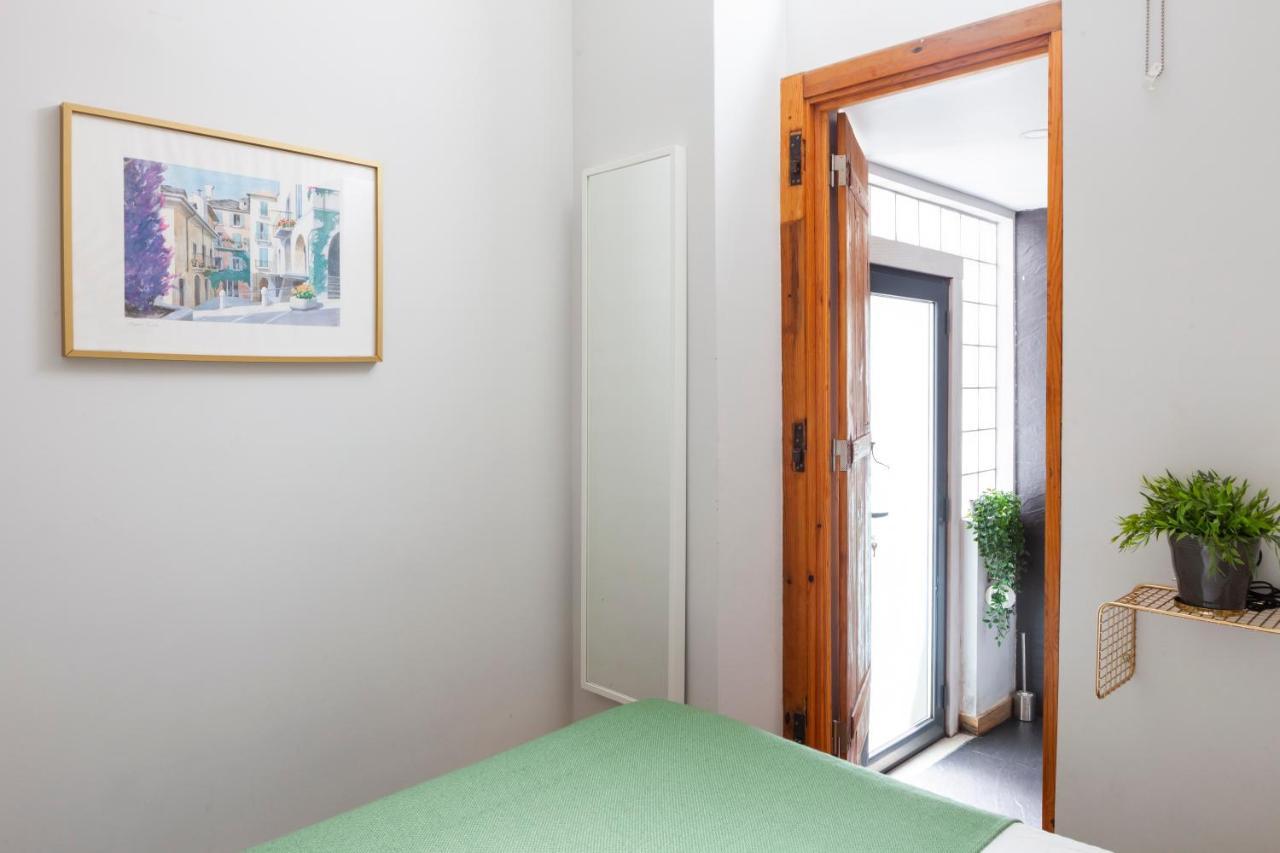 Alfama Terrace Apartment With Authentic XVIII Tiles And Historic Notes 3 Bedrooms & 2 Bathrooms Ac Lisbon Luaran gambar