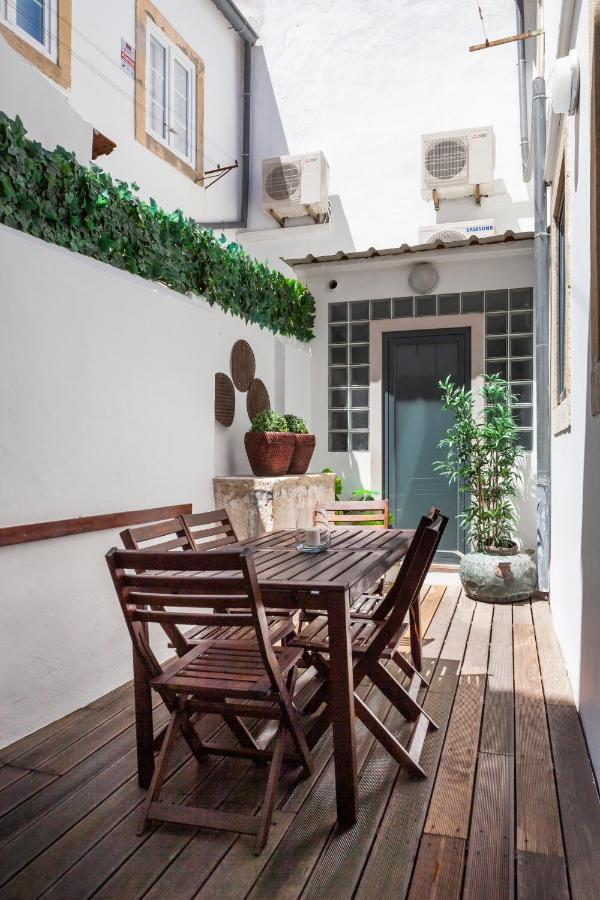Alfama Terrace Apartment With Authentic XVIII Tiles And Historic Notes 3 Bedrooms & 2 Bathrooms Ac Lisbon Luaran gambar