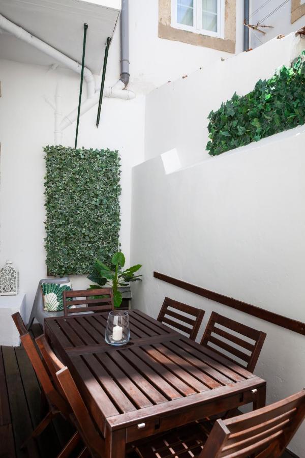 Alfama Terrace Apartment With Authentic XVIII Tiles And Historic Notes 3 Bedrooms & 2 Bathrooms Ac Lisbon Luaran gambar