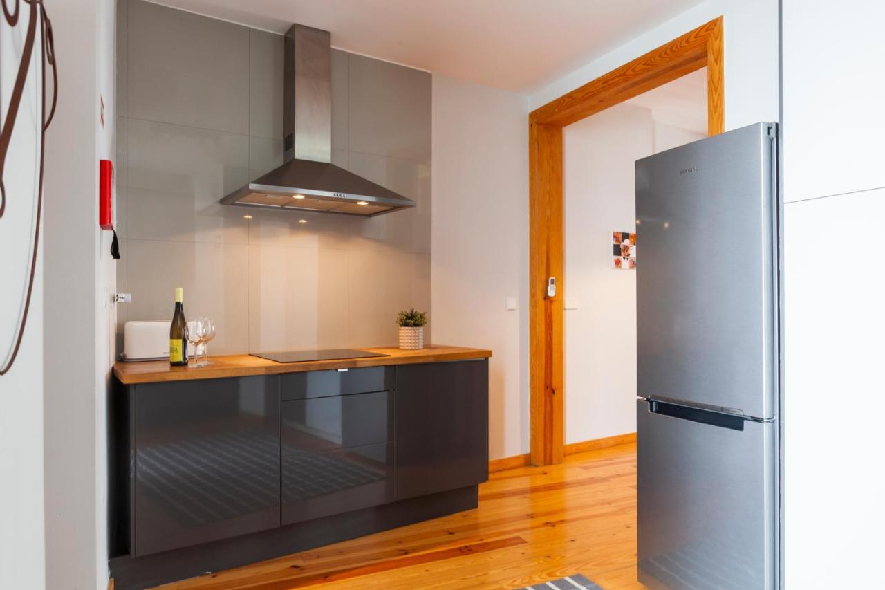 Alfama Terrace Apartment With Authentic XVIII Tiles And Historic Notes 3 Bedrooms & 2 Bathrooms Ac Lisbon Luaran gambar