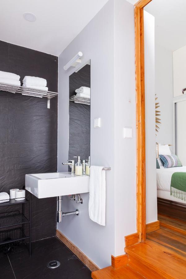 Alfama Terrace Apartment With Authentic XVIII Tiles And Historic Notes 3 Bedrooms & 2 Bathrooms Ac Lisbon Luaran gambar