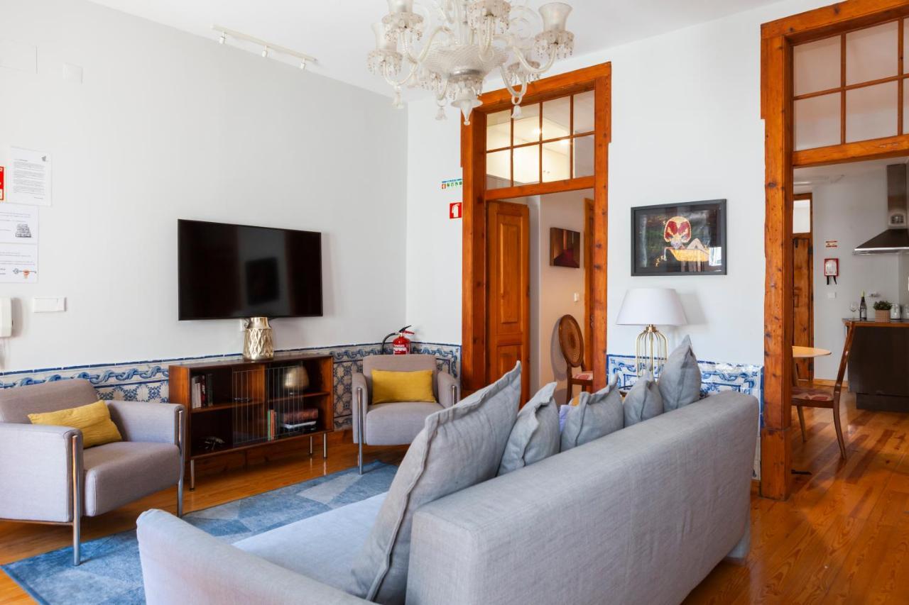 Alfama Terrace Apartment With Authentic XVIII Tiles And Historic Notes 3 Bedrooms & 2 Bathrooms Ac Lisbon Luaran gambar