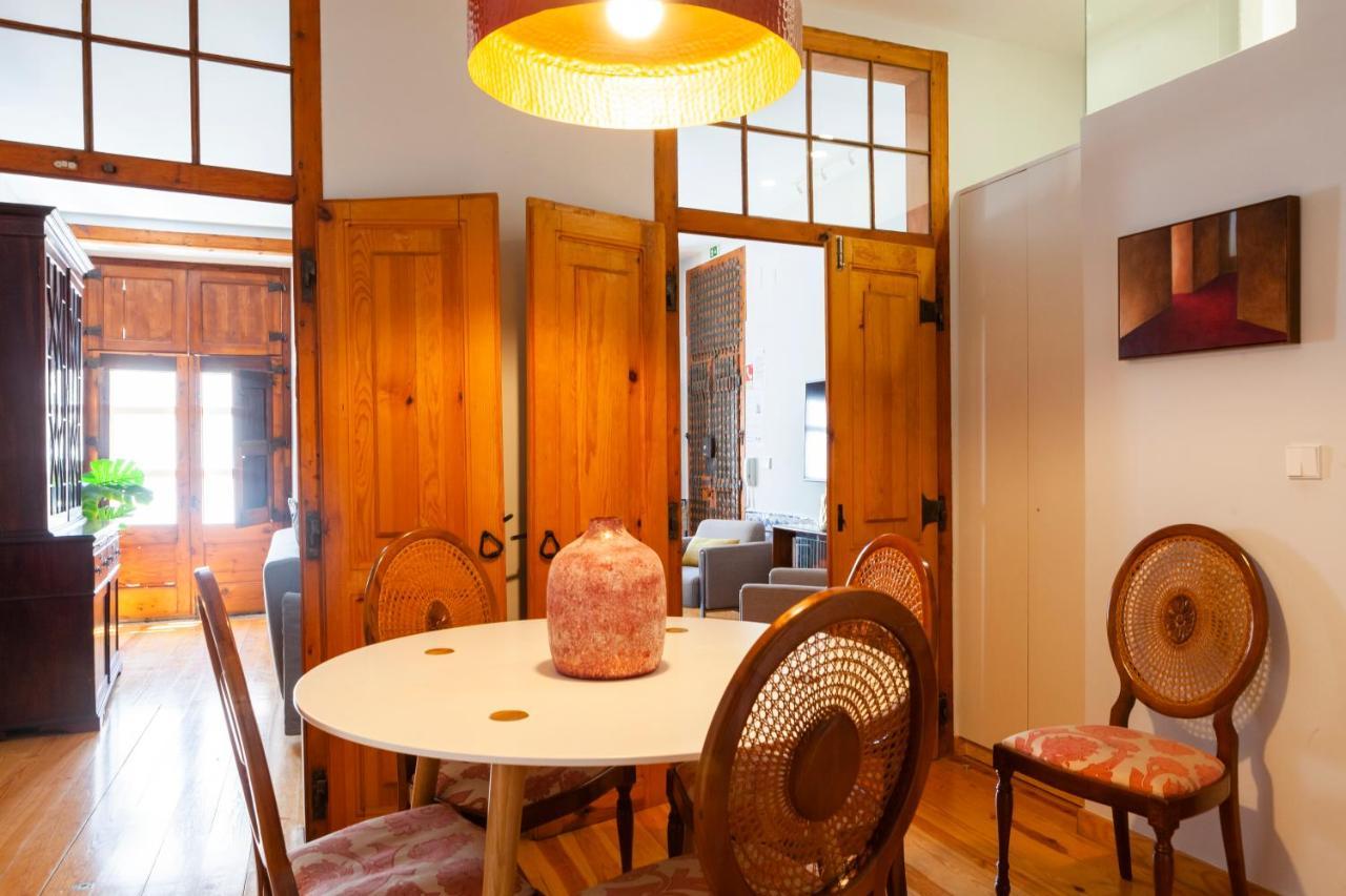 Alfama Terrace Apartment With Authentic XVIII Tiles And Historic Notes 3 Bedrooms & 2 Bathrooms Ac Lisbon Luaran gambar